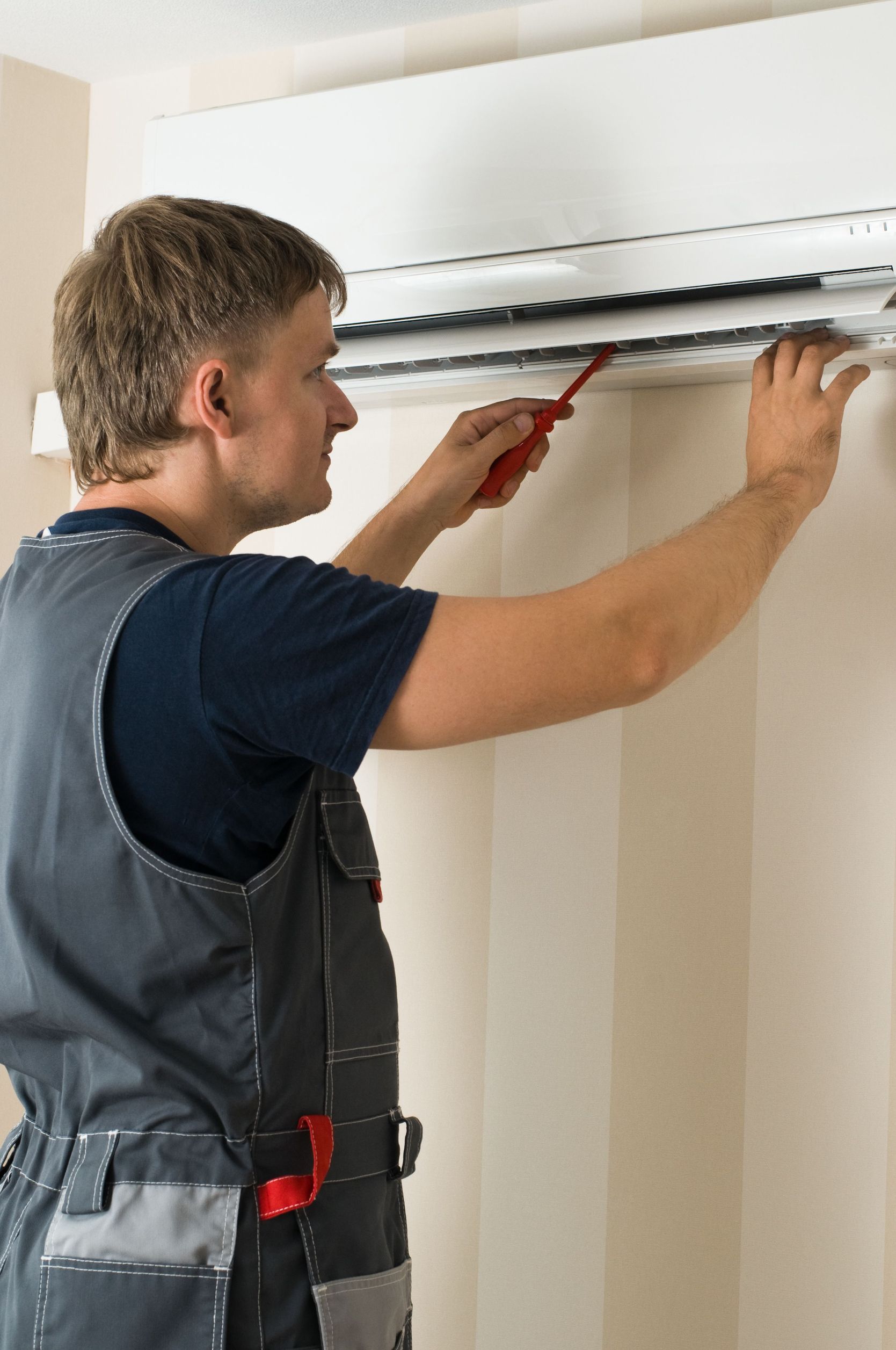 Why Hire a Residential Air Conditioning Contractor in Estero, FL?